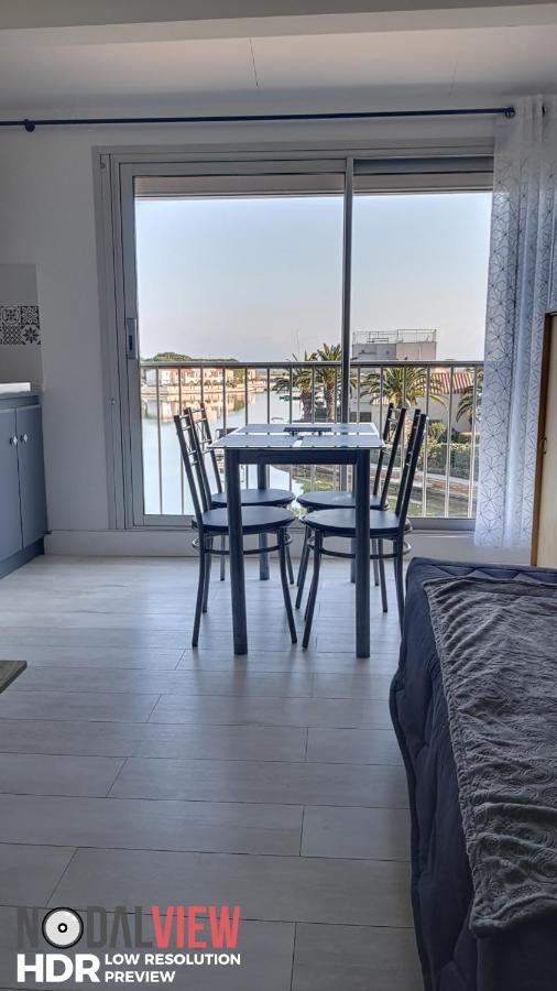 Vue Magique Sur La Marina - Appart En Duplex, Les Pieds Dans L'Eau 圣西普里安 外观 照片