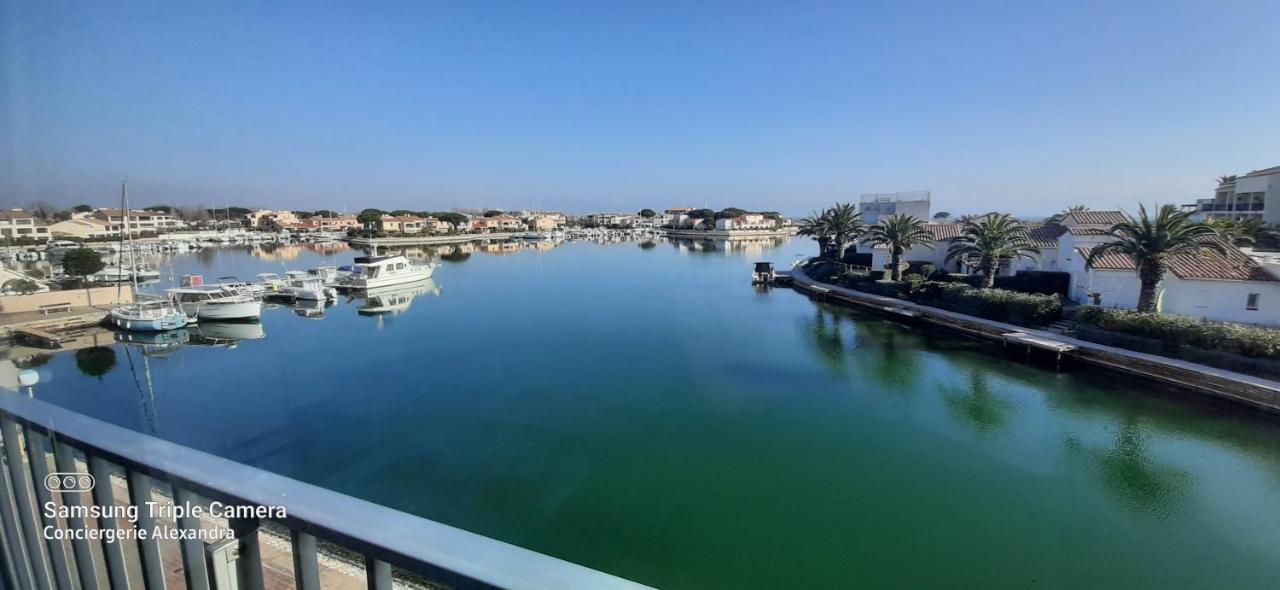 Vue Magique Sur La Marina - Appart En Duplex, Les Pieds Dans L'Eau 圣西普里安 外观 照片