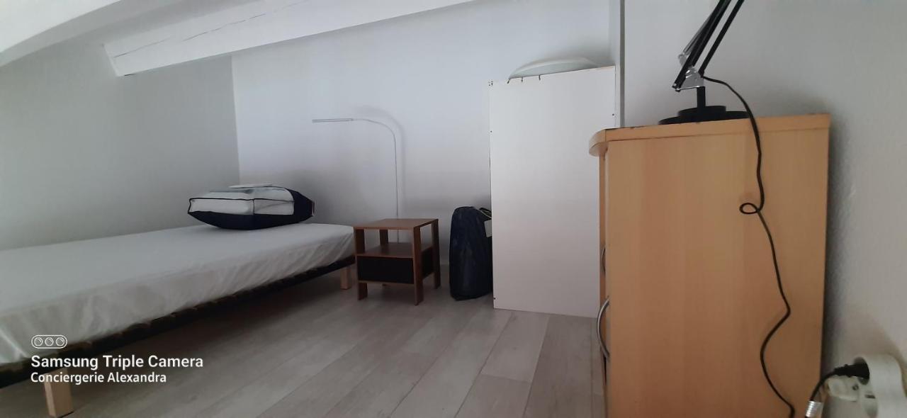Vue Magique Sur La Marina - Appart En Duplex, Les Pieds Dans L'Eau 圣西普里安 外观 照片